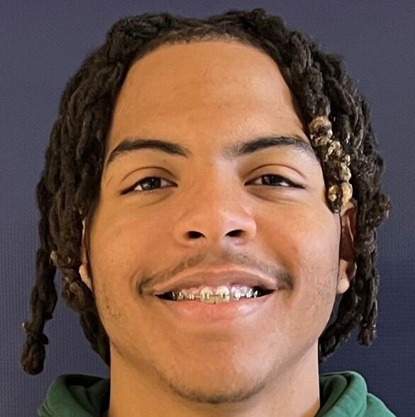 Gabe Cunningham, Holt